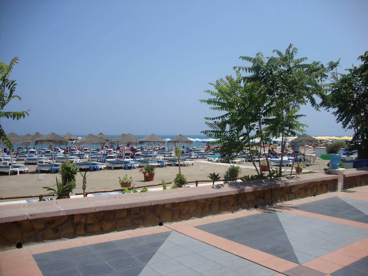 Hotel Cabello Торремолинос Экстерьер фото